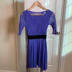 Guess Fit and Flare Lace Illusion Low Back Dress Periwinkle/black Size XS